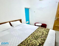 Hotel OYO 93817 Vera Guesthouse (Purworejo, Indonesien)