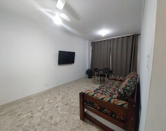 Entire House / Apartment Best Point Of The Gonzaga, Building Facing The Sea, Private Garage, 3 Malls ... (Gonzaga, Brazil)