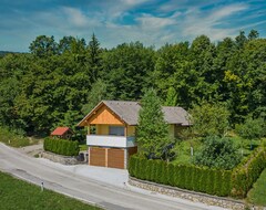 Toàn bộ căn nhà/căn hộ Vineyard Cottage Pri Krakaru (Črnomelj, Slovenia)