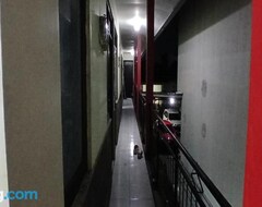 Khách sạn Oyo 93861 Adinda Guest House Syariah (Garut, Indonesia)