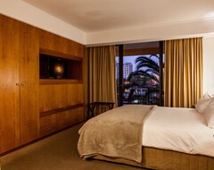 Hotel Island Letting | 2 Bedroom Island Club (Cape Town, South Africa)