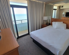 Otel Four Sails Resort (Virginia Beach, ABD)