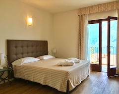 Villa Belvedere Hotel (Limone sul Garda, Italy)