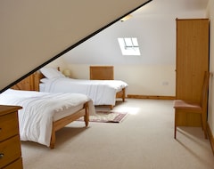 Koko talo/asunto 4 Bedroom Accommodation In Puncknowle, Dorchester (Puncknowle, Iso-Britannia)