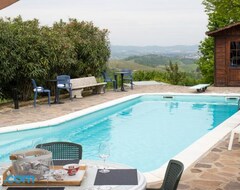 Koko talo/asunto Villa Magna With Pool Alba Hills (Alba, Italia)