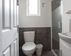 Majatalo Shirley House 1, Guest House, Self Catering, Self Check In With Smart Locks, Use Of Fully Equipped Kitchen, Walking Distance To Southampton Central, E (Southampton, Iso-Britannia)
