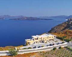 Khách sạn Calderas Dolphin Suites (Fira, Hy Lạp)
