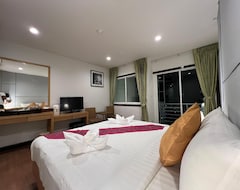 Zephyr Grand Hotel (Patong Strand, Thailand)