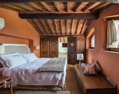 Hele huset/lejligheden Exceptionally Pretty Cottage With Pool, Views, In Walking Distance From Panzano (Greve in Chianti, Italien)