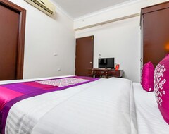Khách sạn OYO 11309 Hotel Green Land Residency (Kochi, Ấn Độ)