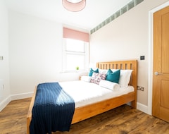 Cijela kuća/apartman Redhill Garland- 1 bed ground floor apartment by LGW Short Lets (Redhill, Ujedinjeno Kraljevstvo)