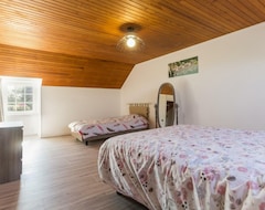 Koko talo/asunto Gite Hardinvast, 4 Bedrooms, 10 Persons (Hardinvast, Ranska)