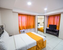 Jade Hotel And Suites (Makati, Filipinler)