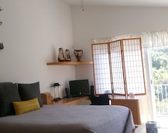 Khách sạn Two Beautiful Bedrooms & Private Patio With Morning Coffee & Tea Service (East Los Angeles, Hoa Kỳ)
