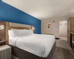 Holiday Inn Express & Suites - Evansville Downtown, An Ihg Hotel (Evansville, USA)