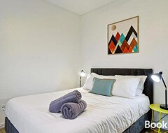 Cijela kuća/apartman Luxe Retreat-5br Oasis With Sparkling Pool & Gaming (Mesquite, Sjedinjene Američke Države)