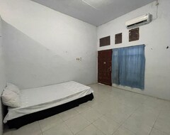 Hotel Oyo 93083 Nova Jaya 3 Homestay Syariah (Lamongan, Indonesien)