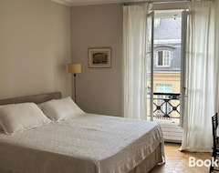 Bed & Breakfast 100m2 flat appartement d'artiste (Paris, Frankrig)