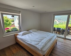 Toàn bộ căn nhà/căn hộ Sunset Suite In The Middle Of The Village Close To Main Hotspots (Jesenice, Slovenia)