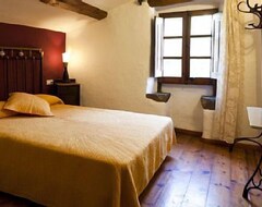 Toàn bộ căn nhà/căn hộ Self Catering Cal Camp Llarg For 7 People (Castellnou de Bages, Tây Ban Nha)