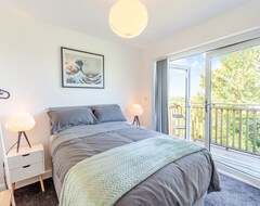 Cijela kuća/apartman 4 Bedroom Accommodation In Kewstoke, Near Weston-super-mare (Weston-super-Mare, Ujedinjeno Kraljevstvo)