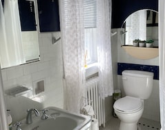 Pensión Clonmel Castle - 9 Bedroom, Premium Resort With Maid Service (Port Dover, Canadá)