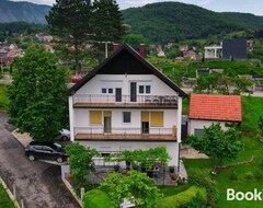 Koko talo/asunto Apartman Tune (Gornji Vakuf-Uskoplje, Bosnia ja Herzegovina)
