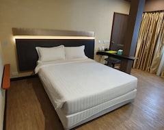 Otel The Capital Residence Suites (Bandar Seri Begawan, Brunei)