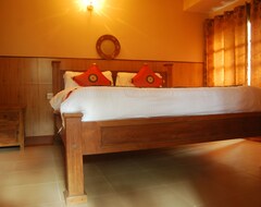Hotel T.Cherry Villa (Munnar, India)