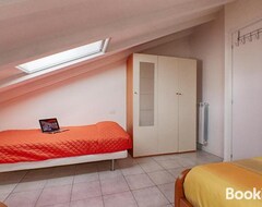 Tüm Ev/Apart Daire Modern Airconditioned 2-bedroom Apartment Lake Escape (Lenno, İtalya)