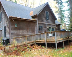 Entire House / Apartment Rent 5 Nghts, Get 2 More Free: Luxury Lakeside Cabin 25 Miles From Itasca Park (Akeley, USA)