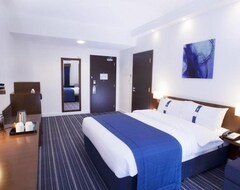 Hotel Holiday Inn Express Bahrain (Manama, Bahrain)