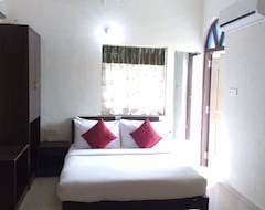 Hotel Country Clube De Goa (Anjuna, Hindistan)