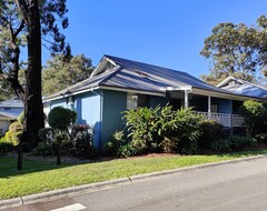 Hele huset/lejligheden Modern Family Villa 2 Mins To Lake Macquarie And 5 Mins To Beach. (Cams Wharf, Australien)