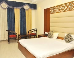 Hotel JK Rooms 142 Silky Resorts (Zirakpur, India)