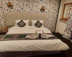 Hotel Waderas Living (Srinagar, India)