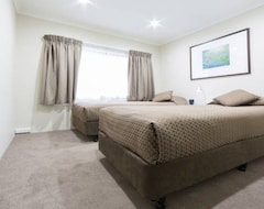Serviced apartment Forrest Hotel & Apartments (Canberra, Australia)