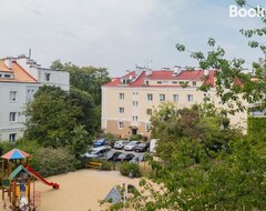 Toàn bộ căn nhà/căn hộ Cozy Apartment Batalionow Chlopskich In Gdynia By Renters (Gdynia, Ba Lan)