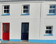 Hele huset/lejligheden Stunning New 3 Bed Townhouse (Belmullet, Irland)