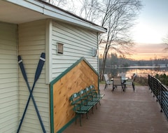 Toàn bộ căn nhà/căn hộ Lakefront Cabin W/ King Bed & Amazing Lake Views (Woodstock, Hoa Kỳ)
