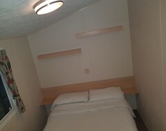 Hotel Beautiful 3-bedrooms Static Caravan Holiday Home (Clacton-on-Sea, Storbritannien)