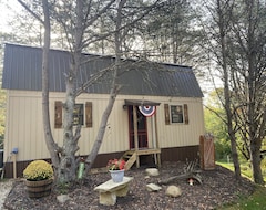 Casa/apartamento entero Secluded Cabin Nestled On 6.5 Acres. Close To Burr Oak, Hocking Hills, & Ou. (Glouster, EE. UU.)