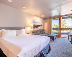New Listing! Hotel Style Room In The Timber Creek Lodge By Redawning (Truckee, USA)
