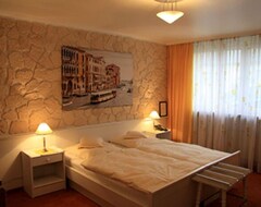 Hotel Die Post (Offenbach, Germany)