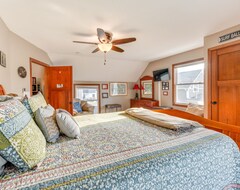 Toàn bộ căn nhà/căn hộ Away At The Lake, A Cozy Lodge Like Home For All Seasons (Clear Lake, Hoa Kỳ)