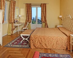 Hotel Villa Sofia (Gardone Riviera, Italija)
