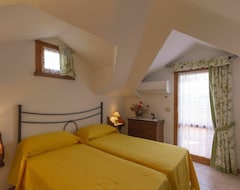 Hotelli Narciso - Two Bedroom (Montaione, Italia)