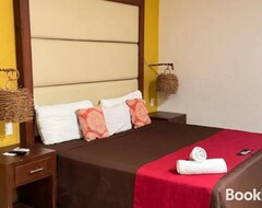 Khách sạn Suites Valentina (Puerto Morelos, Mexico)