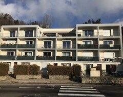 Cijela kuća/apartman Luxury Apartment With Terrace On The Edge Of Lake Chambon With A View Of Sancy (Chambon-sur-Lac, Francuska)