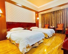 Entire House / Apartment Hongye Hotel (Fuyuan, China)